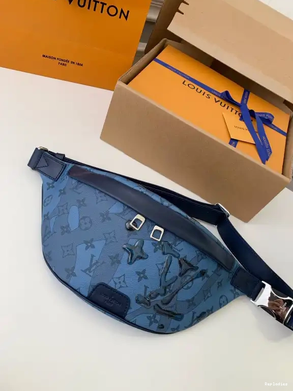 Fake Louis Bags VUITTON LOUIS BUMBAG DISCOVERY 0527